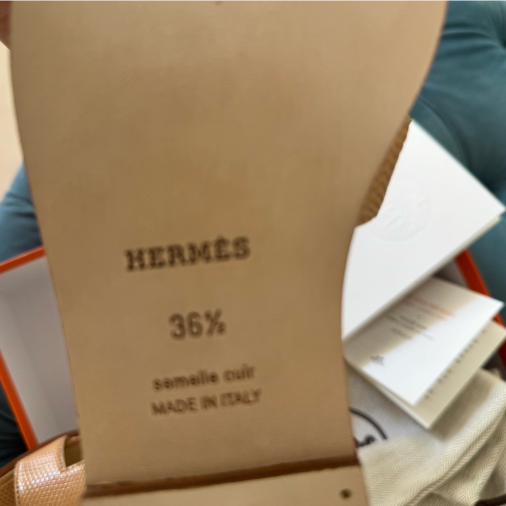 Hermes Oran lizard beige 36.5 authentic - Picture 2 of 2